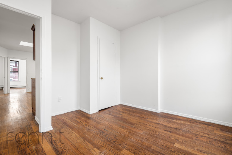 851 Lafayette Ave, Apt 4 Image 11