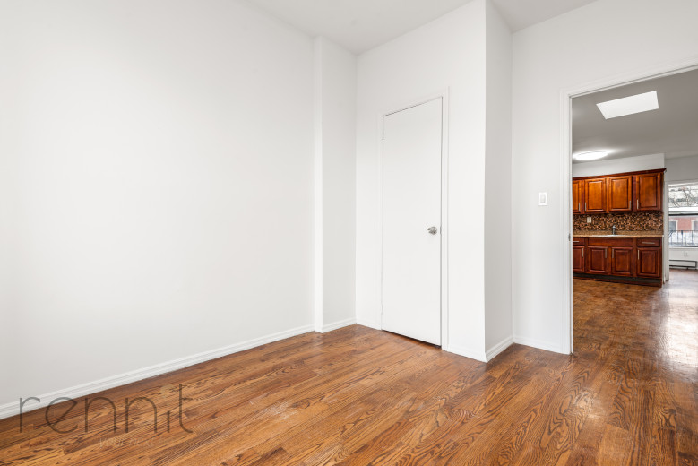 851 Lafayette Ave, Apt 4 Image 8