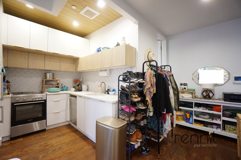 140 Martense St, Apt 3B Image 3