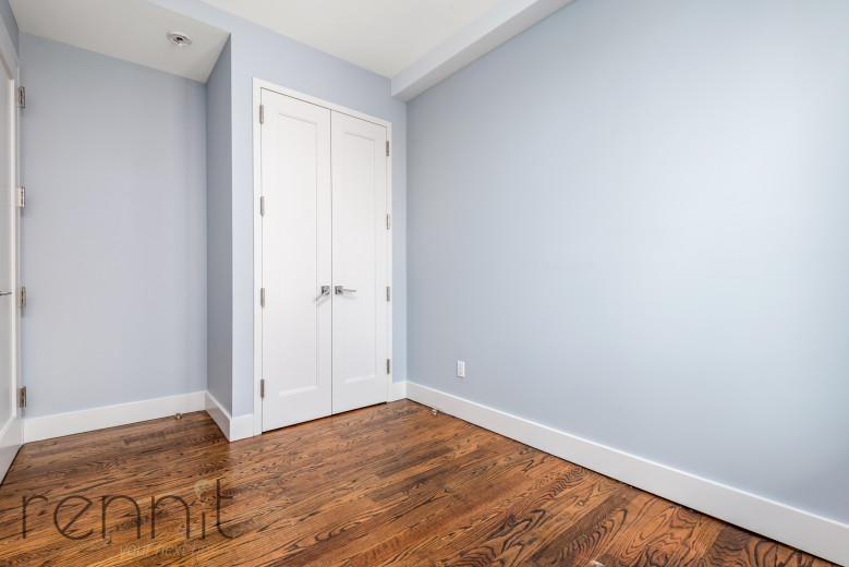 581 Van Buren, Apt 2 Image 12