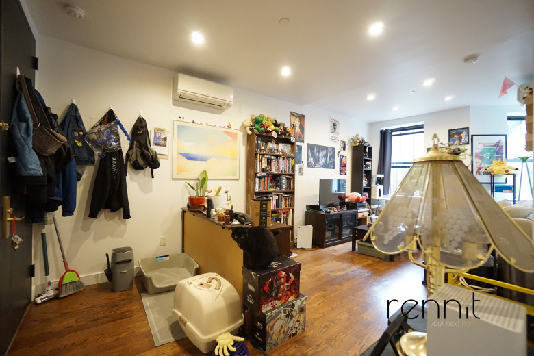140 Martense St, Apt 4B Image 7