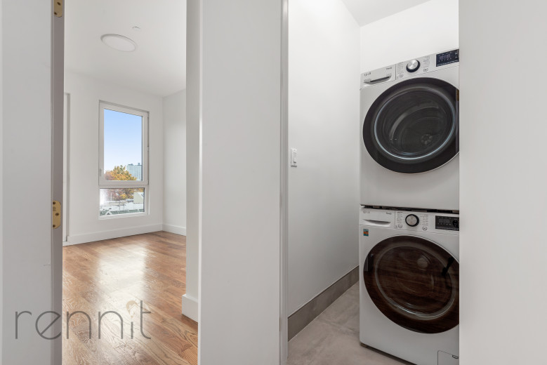 385 Rutland Rd, Apt 3A Image 6