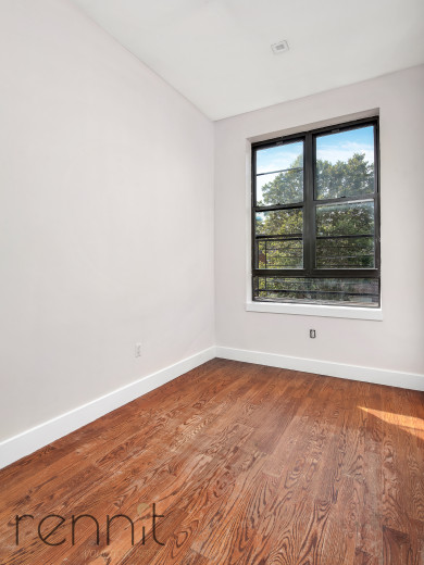 914 Hart St, Apt 2F Image 7