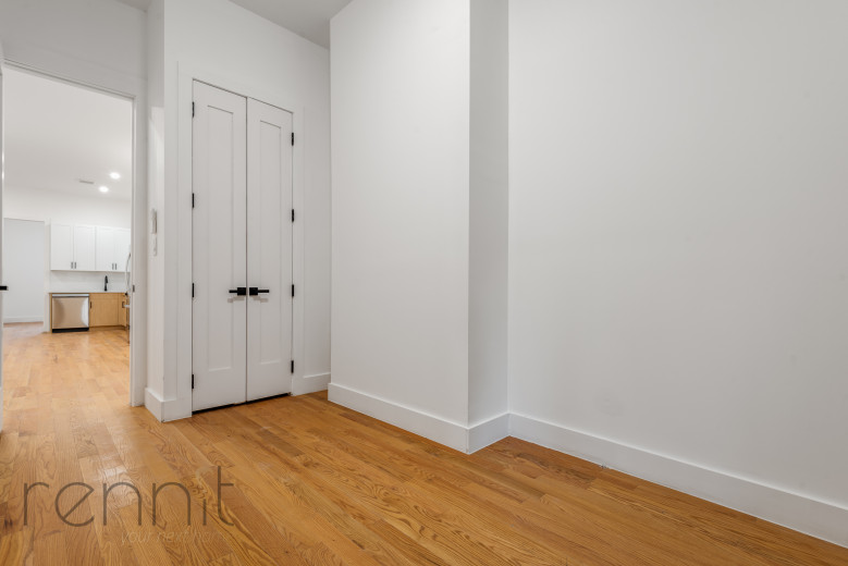 477 Fairview Ave, Apt 1 Image 13