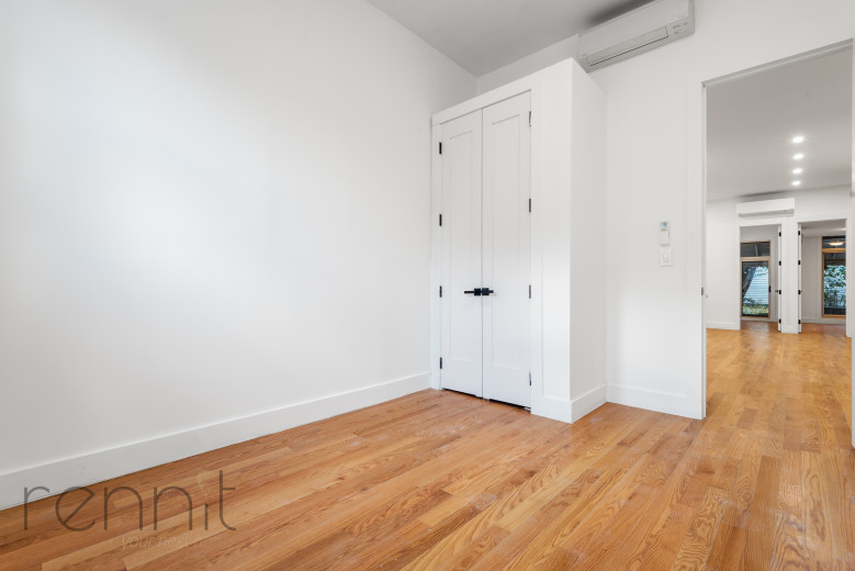 477 Fairview Ave, Apt 1 Image 19