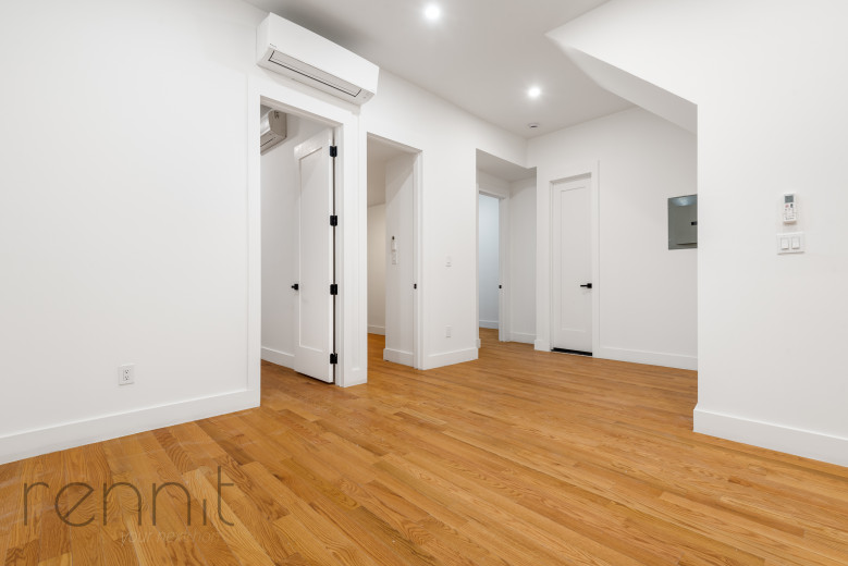 477 Fairview Ave, Apt 1 Image 5