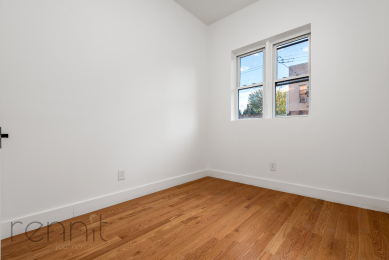 477 Fairview Ave, Apt 1 Image 6