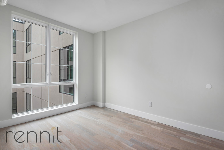 937 Rogers Ave, Apt 3C Image 3