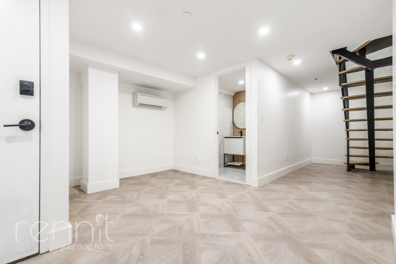 332 Myrtle Ave, Apt 1B Image 10