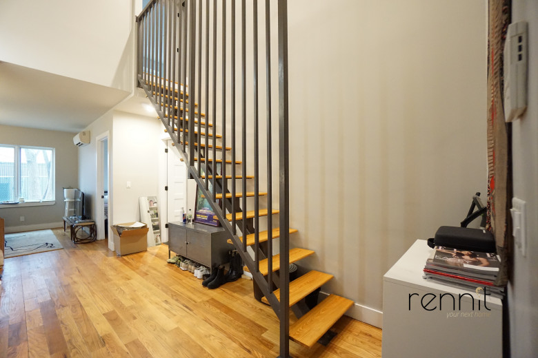 519 Herkimer St, Apt 1R Image 2