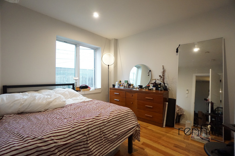 519 Herkimer St, Apt 1R Image 8