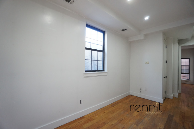259 Boerum St, Apt 2L Image 3