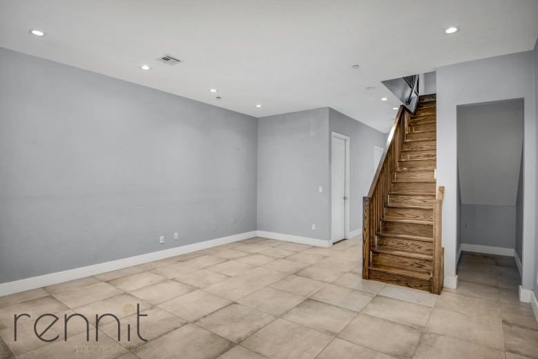 579 Van Buren, Apt 1 Image 10