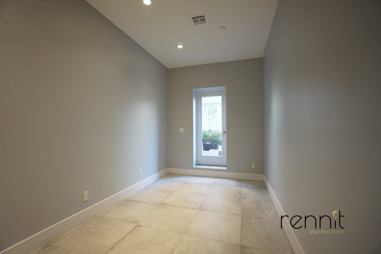 579 Van Buren, Apt 1 Image 15