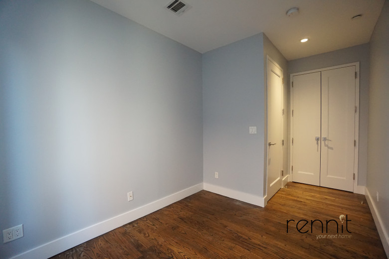 579 Van Buren, Apt 1 Image 23