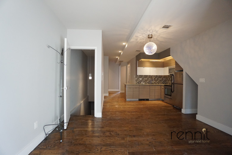 579 Van Buren, Apt 1 Image 25