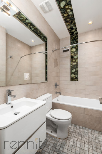 579 Van Buren, Apt 1 Image 6