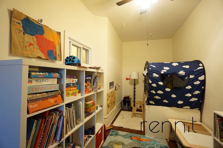 305 7th St, Apt 3L Image 8
