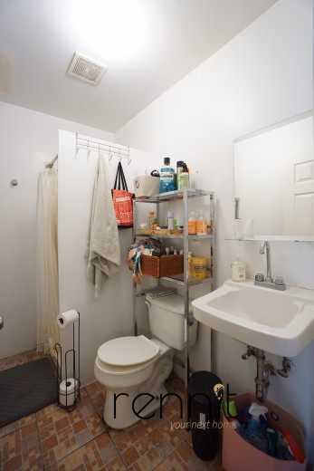 1022 Broadway, Apt 1 Image 9