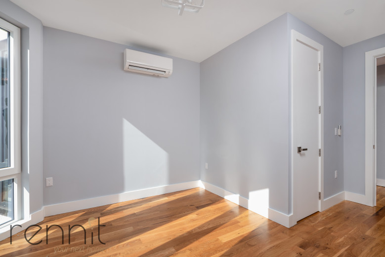 56 Ainslie St, Apt 4D Image 6