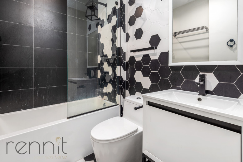816 St Johns Pl, Apt 2R Image 5