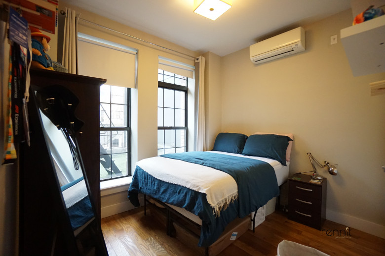 814 St Johns Pl, Apt 2F Image 6