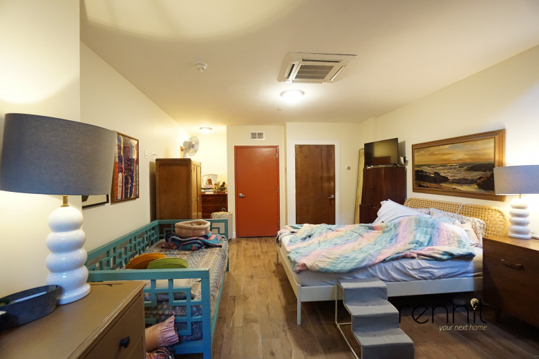 1207 Broadway, Apt 1R Image 11