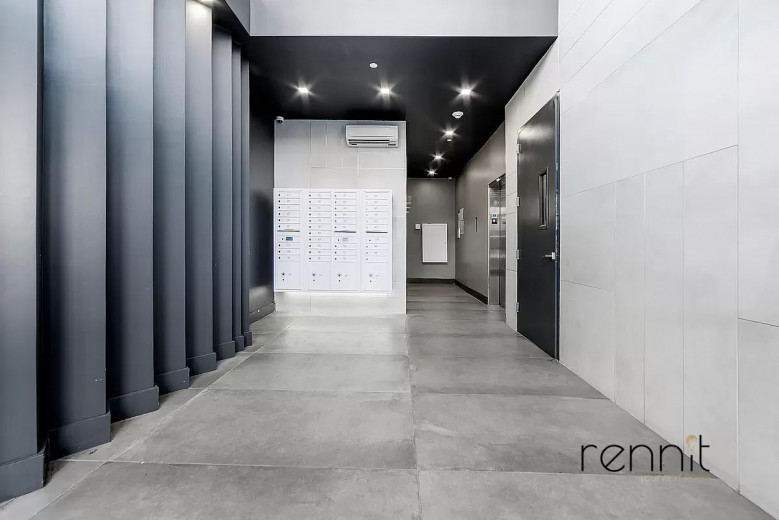 676 New York Ave, Apt 4F Image 12