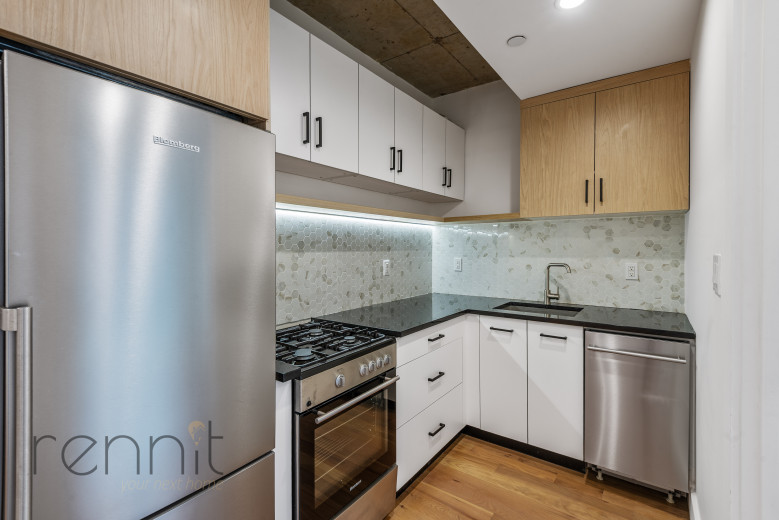 676 New York Ave, Apt 4F Image 3