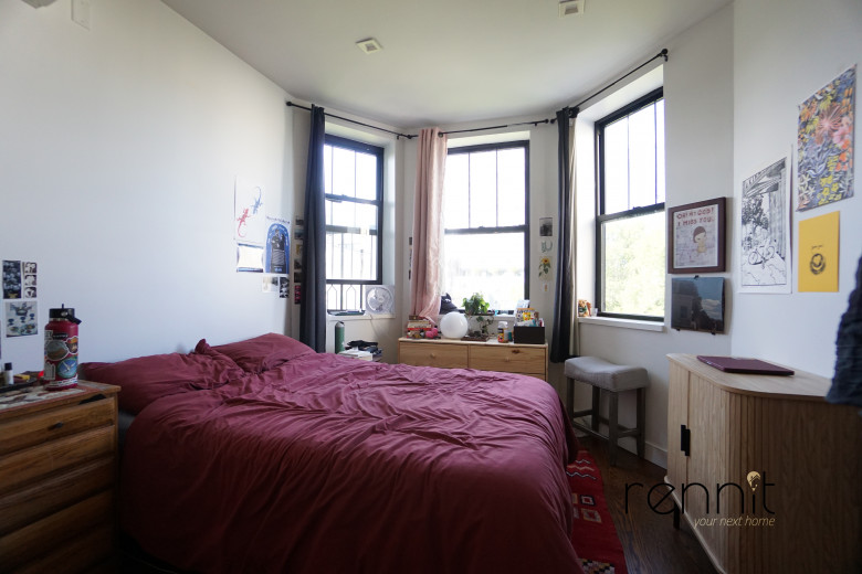 140 Martense St, Apt 4F Image 4