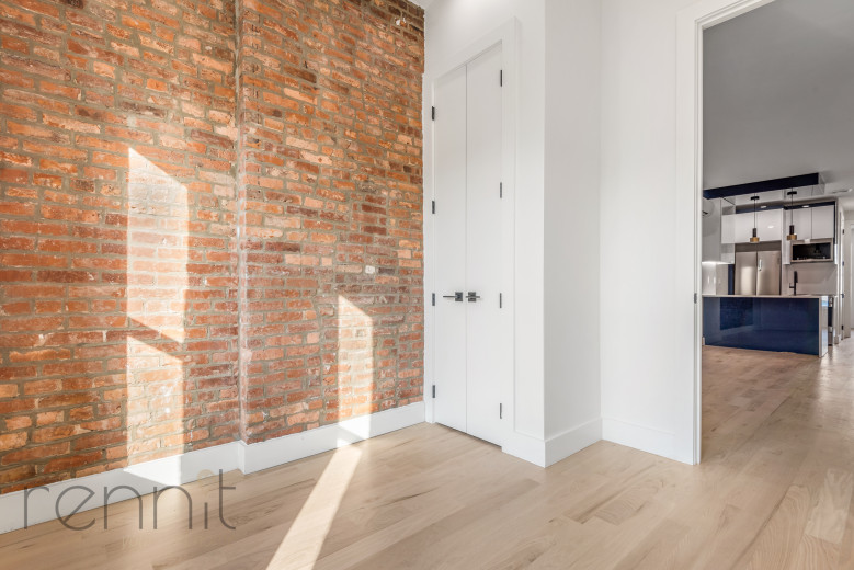 893 4th Ave, Apt 3L Image 13