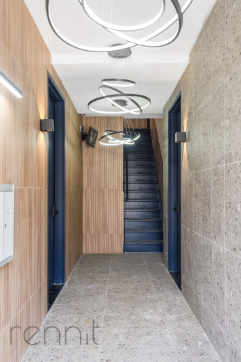 893 4th Ave, Apt 3L Image 18