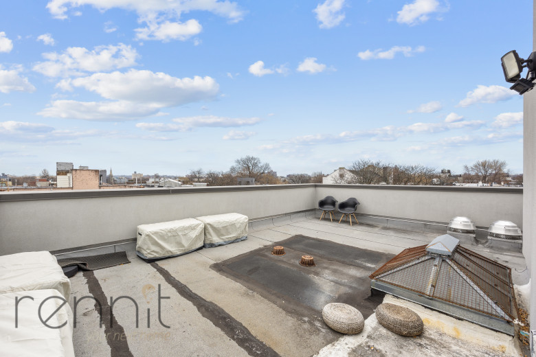 643A Madison St, Apt 2A Image 15