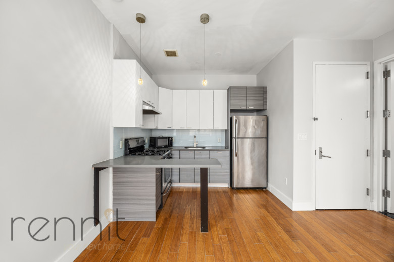 643A Madison St, Apt 2A Image 5