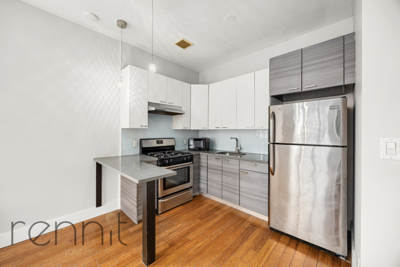 643A Madison St, Apt 2A Image 6