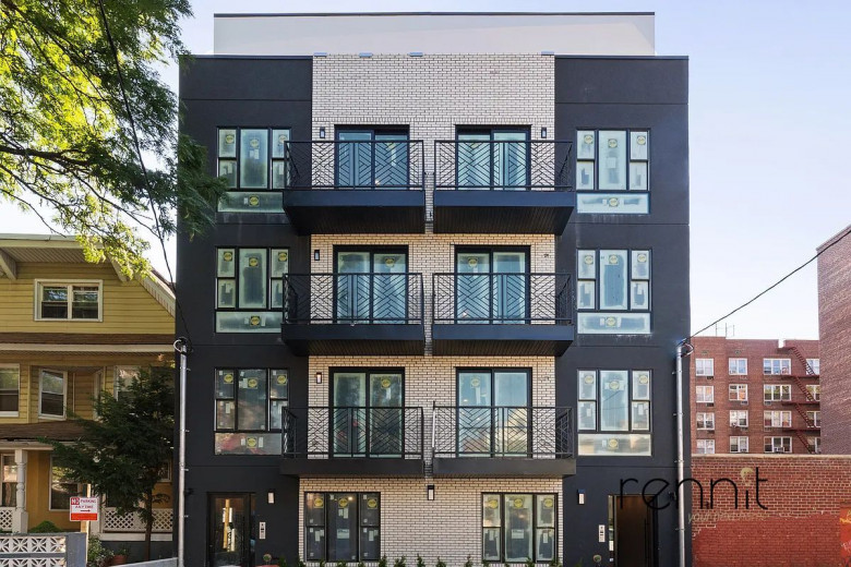 762 East 32nd St, Apt 4A Image 12
