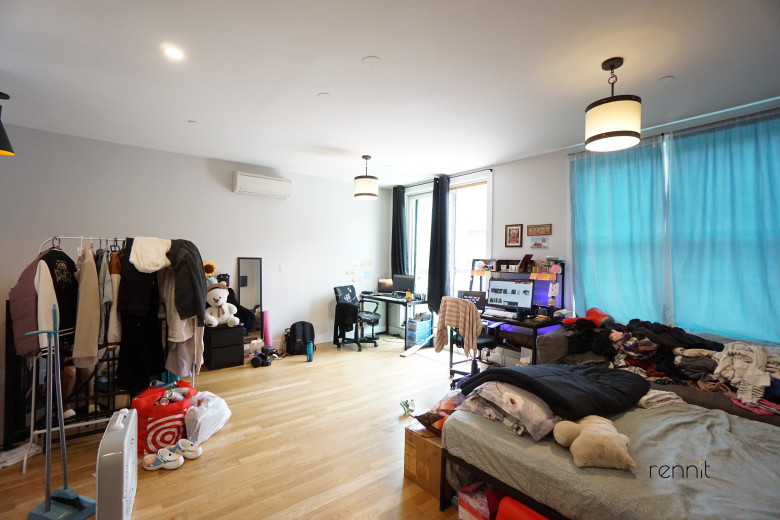 762 East 32nd St, Apt 4A Image 24