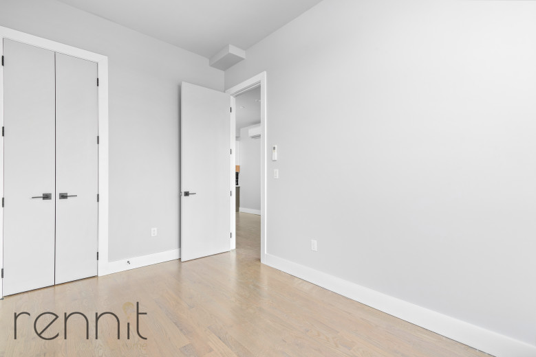 336 E 28th St, Apt 3A Image 4