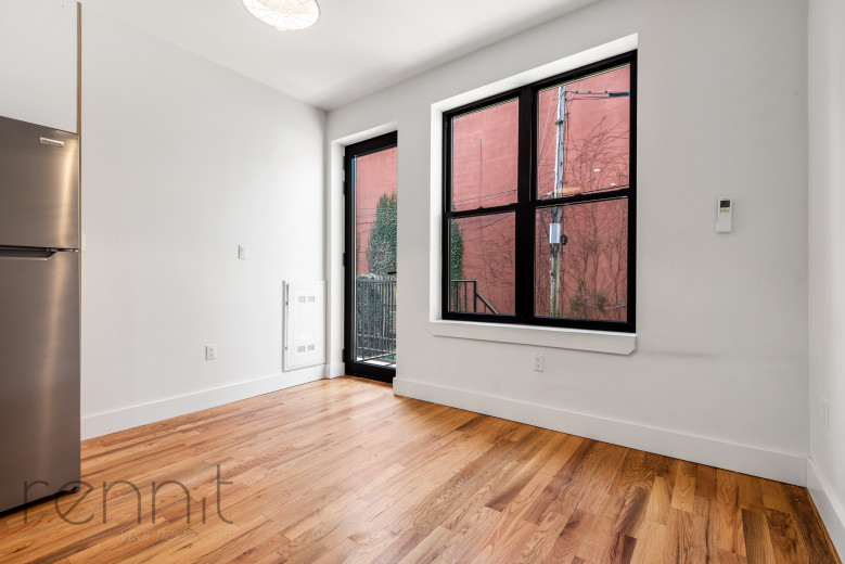 702 Evergreen Ave, Apt 1L Image 14
