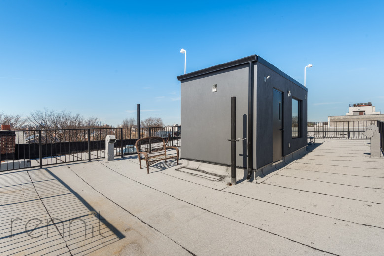 702 Evergreen Ave, Apt 1L Image 16