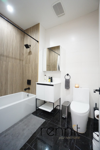 702 Evergreen Ave, Apt 1L Image 27