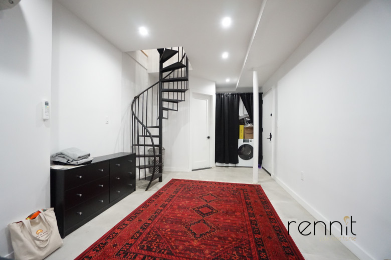 702 Evergreen Ave, Apt 1L Image 29
