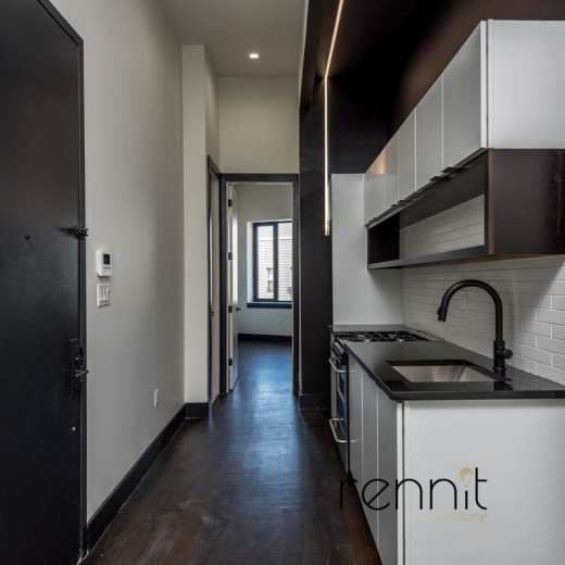 1042 Flushing Ave, Apt 2R Image 7