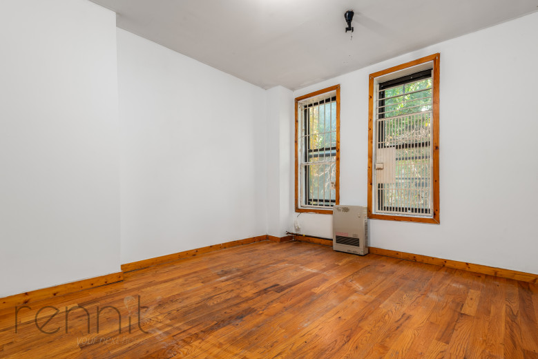 420 Melrose St, Apt 4L Image 2