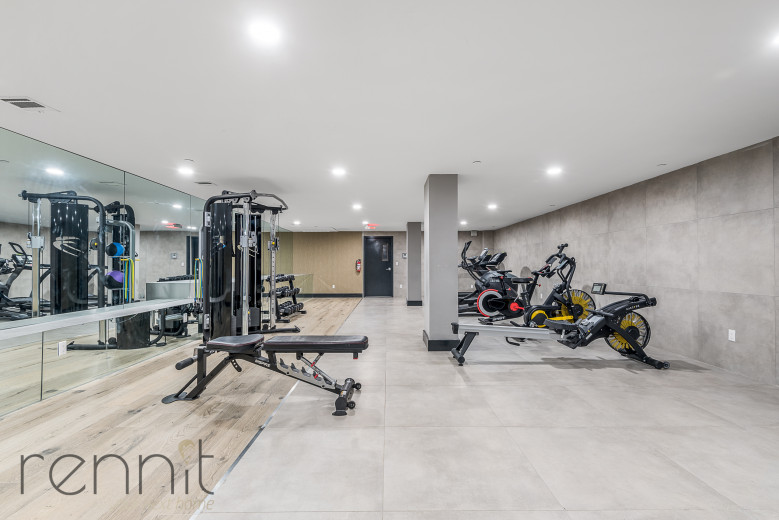 853 Lexington Ave, Apt 6A Image 14