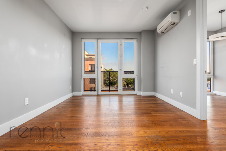 853 Lexington Ave, Apt 6A Image 4