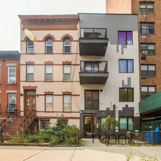 562 Park Pl, Apt 2F Image 16