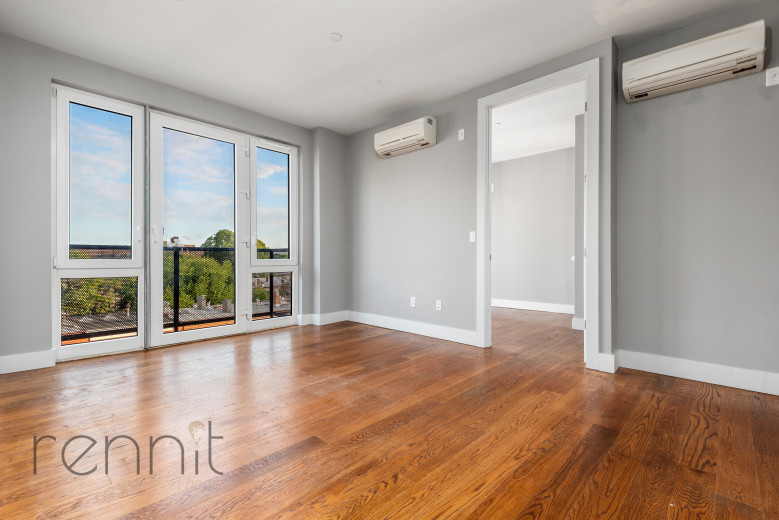 853 Lexington Ave, Apt 2A Image 1