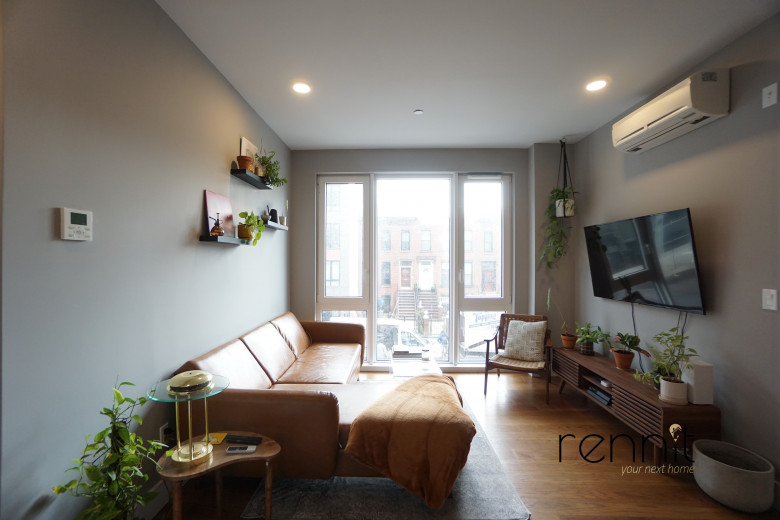853 Lexington Ave, Apt 2A Image 14