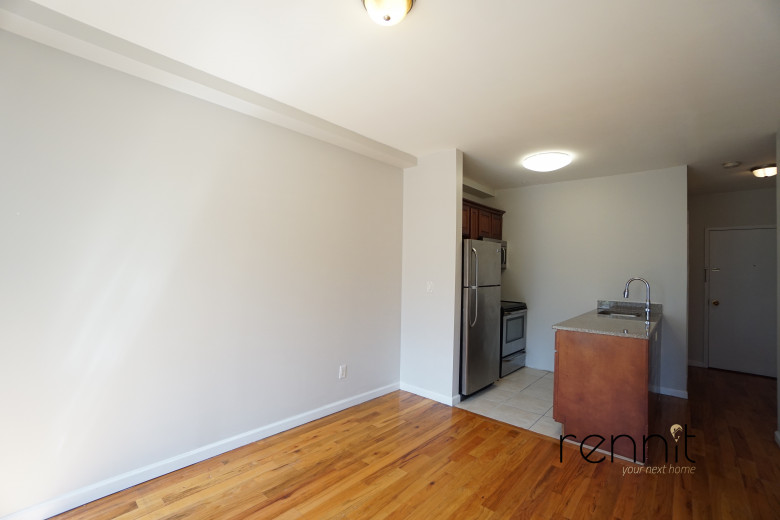 728A Rogers Ave, Apt 3B Image 11